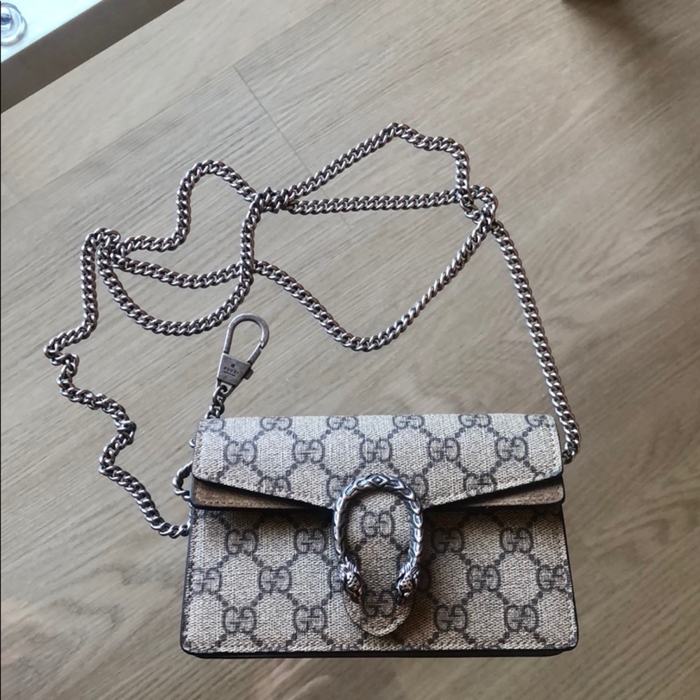 Gucci Dionysus GG Supreme Super Mini Bag